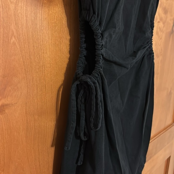 Black Cut-Out Dress - Picture 3 of 4